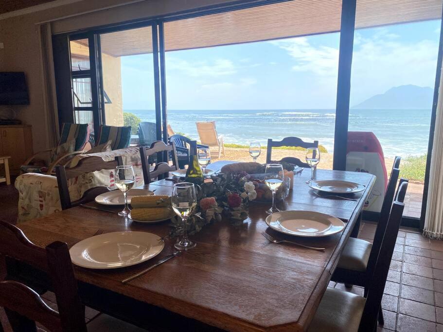 Family Surf Shack On The Beach Cape Town Eksteriør bilde